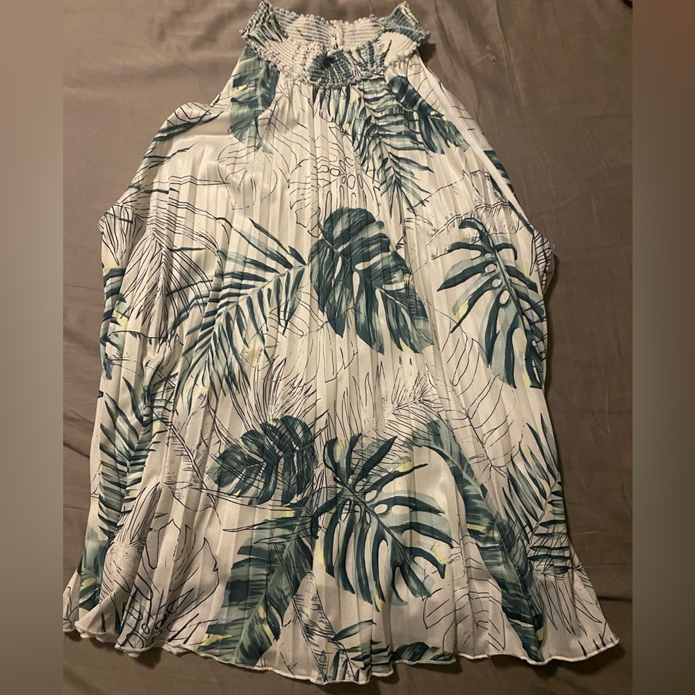 The Limited XL dressy, pleated Halter Top